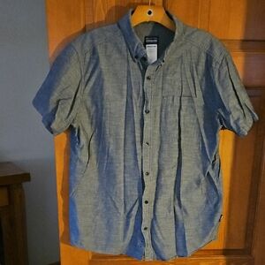 Patagonia Men's Casual Blue/Gray Button-Down Shirt